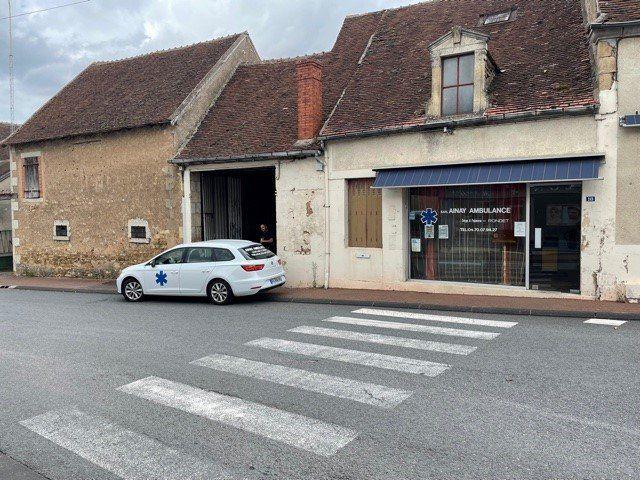 Ambulanciers diplômés, voyagez en toute sécurité avec Ainay Ambulance
